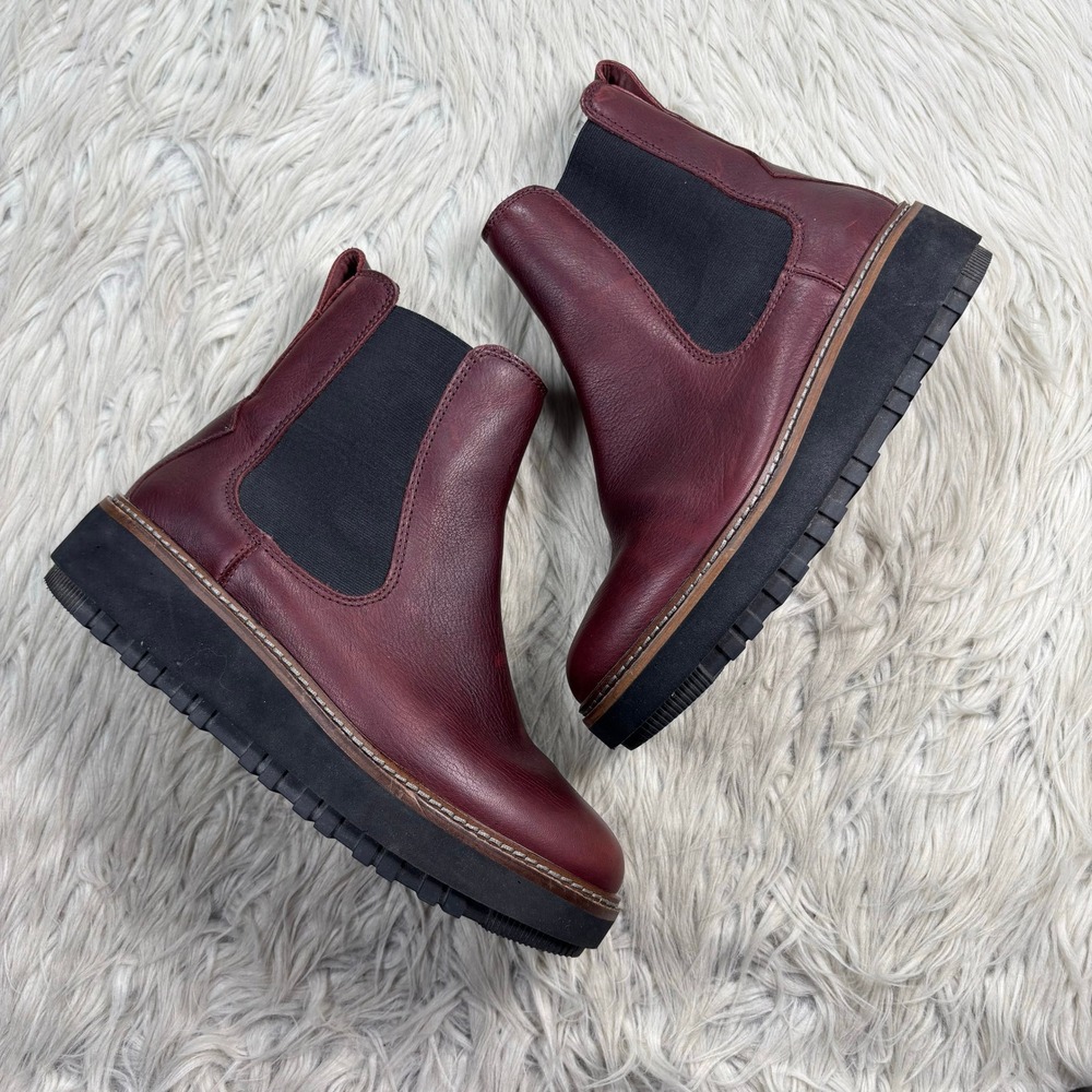 Clarks Women's 9 Burgundy Orianna Up Chelsea Boots Oxblood Grunge Fall Moto